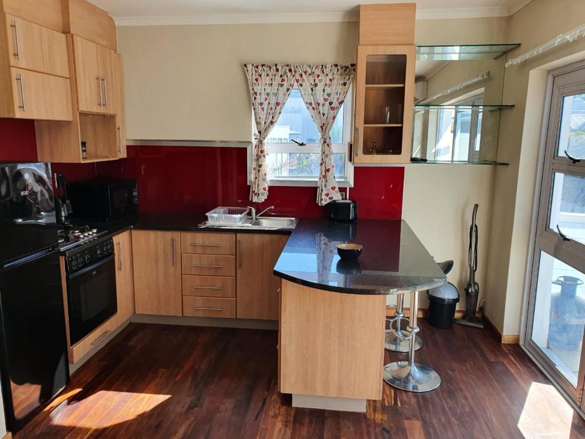 Friendz Self Catering Apartamento